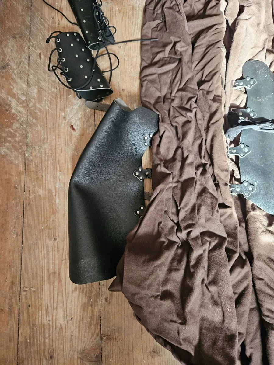 Epic Armoury Greek Roman Outfit - Image 4