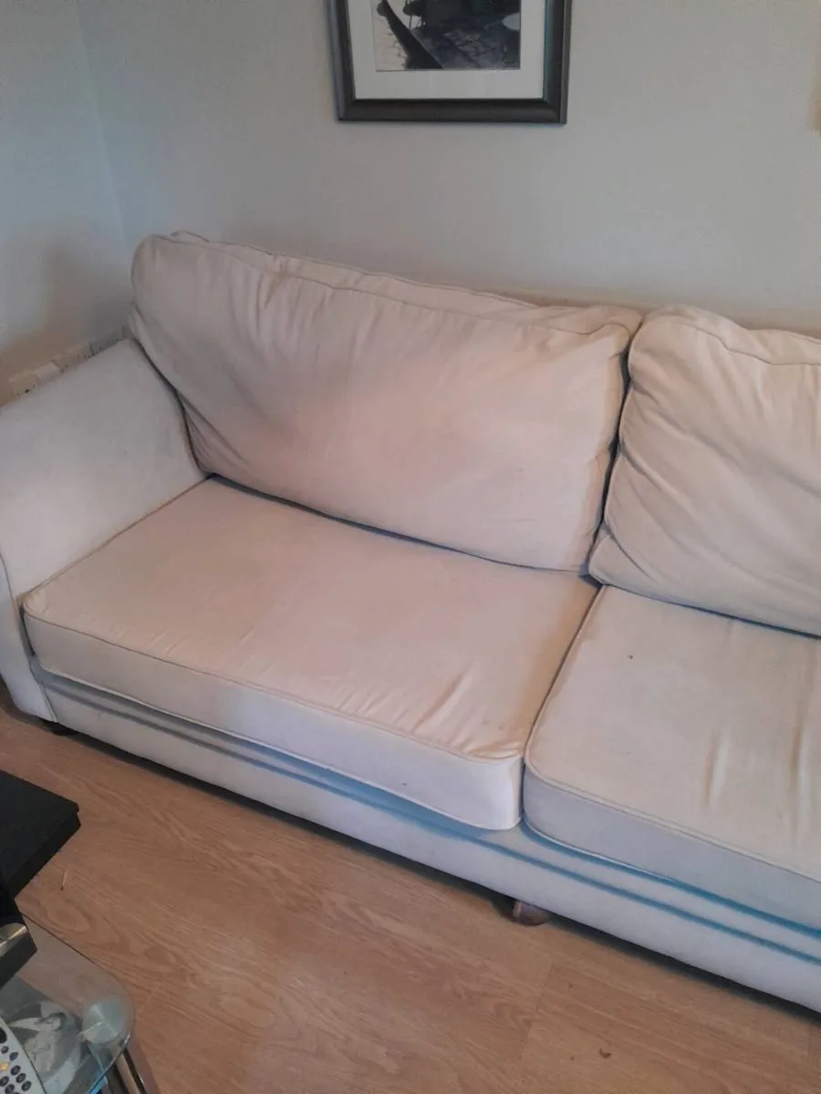 Couch - Image 3