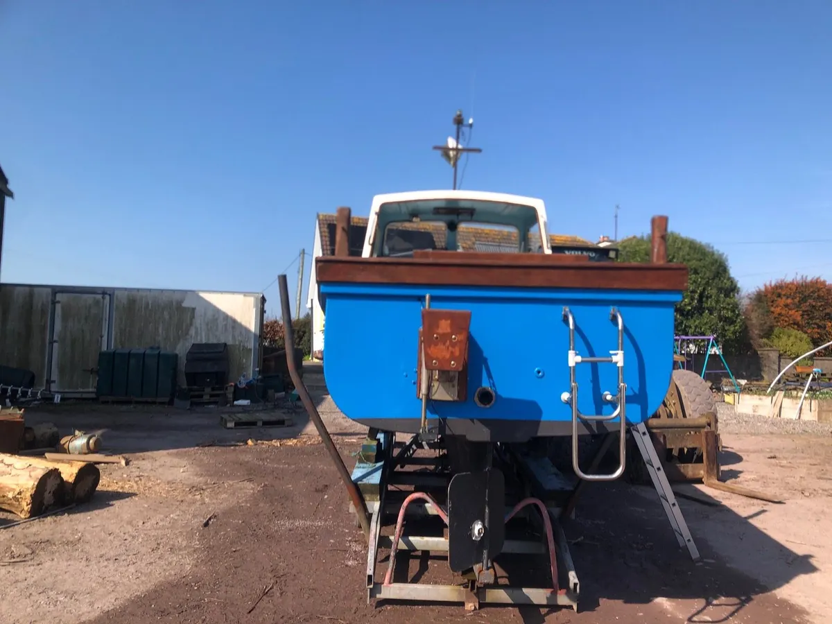 23ft boat for sale - Image 2