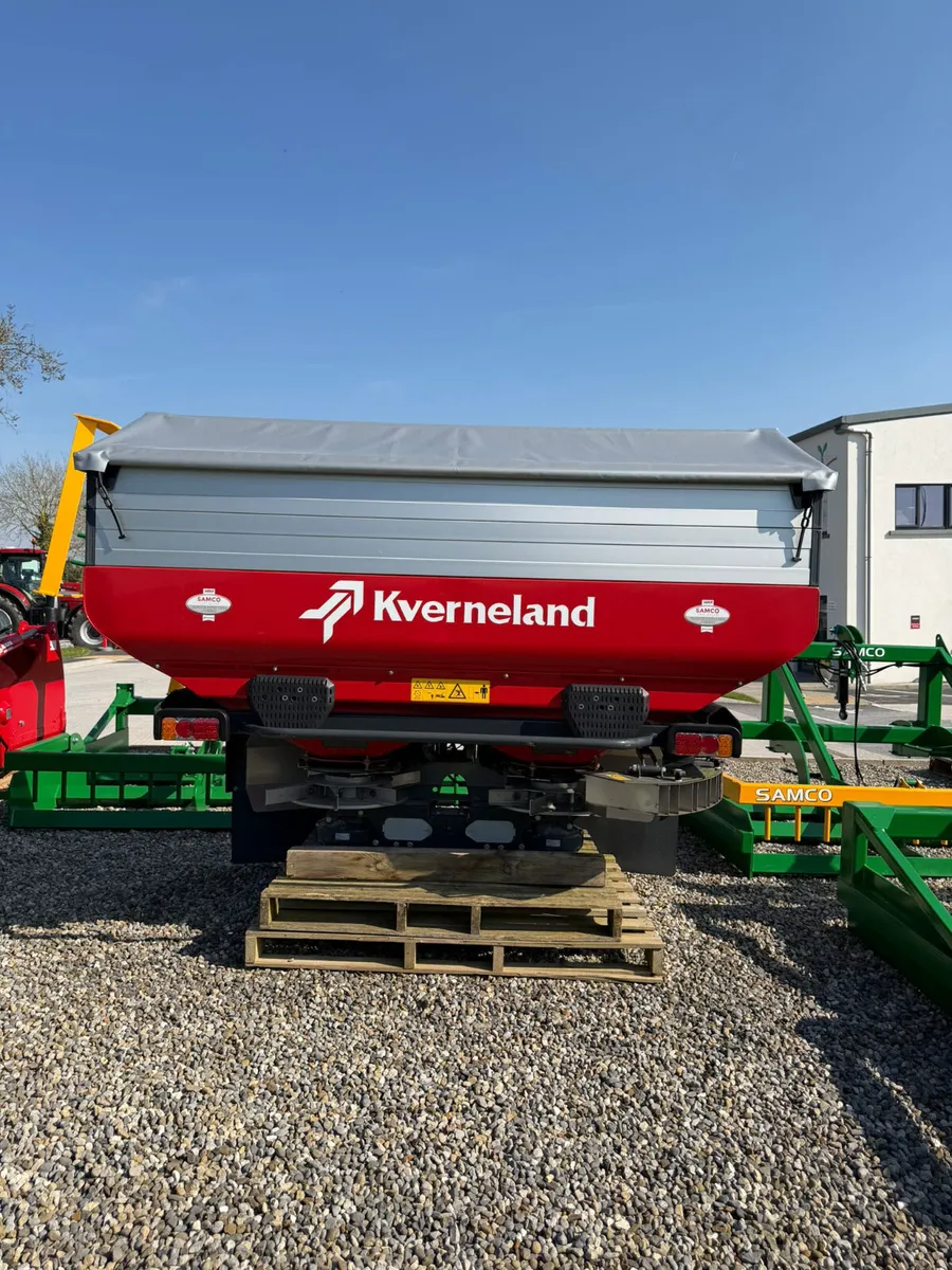 Kverneland CL GEOSPREAD -  Fertiliser spreader - Image 1