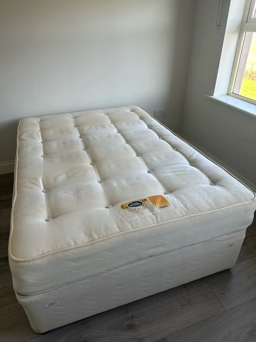 Double divan bed with base in very good condition - Image 1