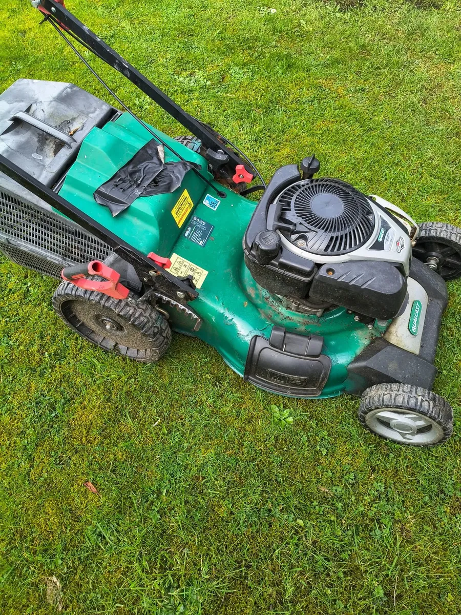 Qualcast self drive lawnmower - Image 2