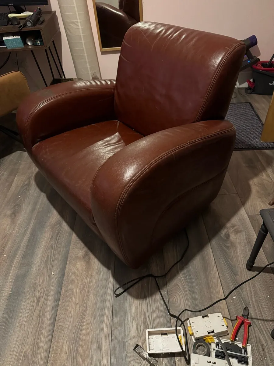 Vintage Style Chair - Image 1