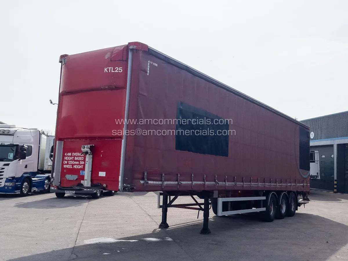 2015 SDC CURTAINSIDE TRAILER - Image 3