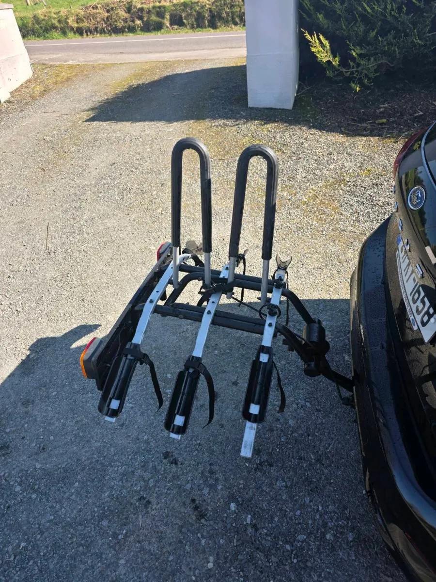 Cycle towbar carrier for 3 Bikes - Image 1