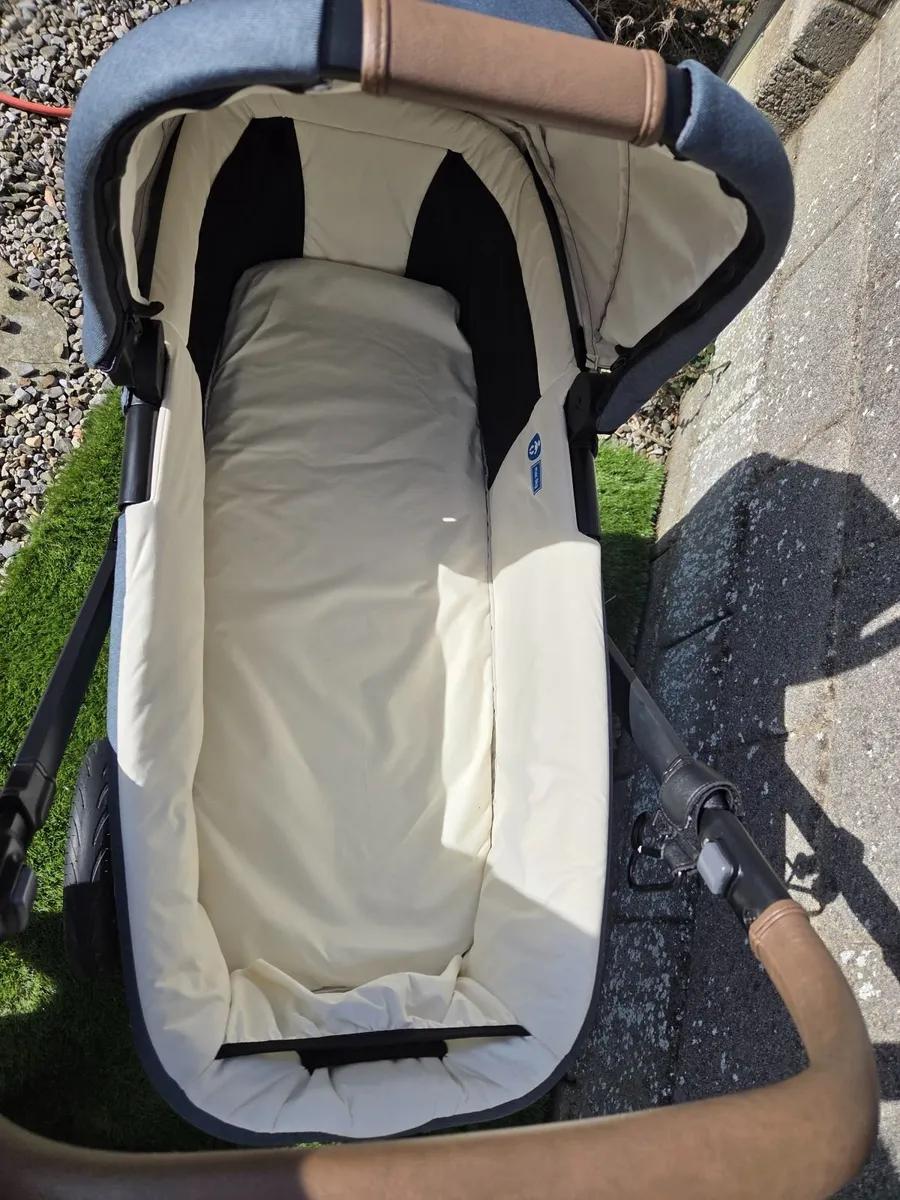 Joie travel system - Image 2