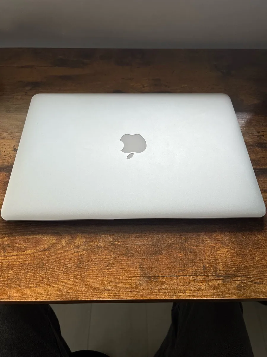 MacBook Air 2020 - Image 4