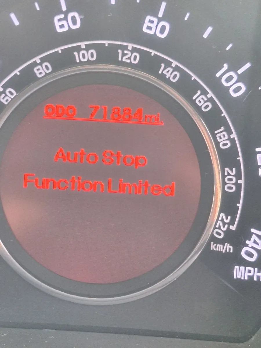 Kia Rio 2014 petrol 1.4cc light left side damage - Image 4