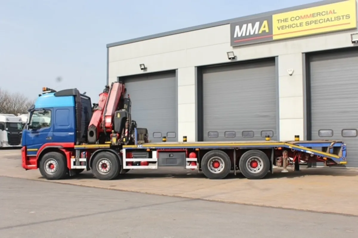 2013 VOLVO FM420 8X4  BEAVERTAILAND  FASSI F660 CR - Image 4
