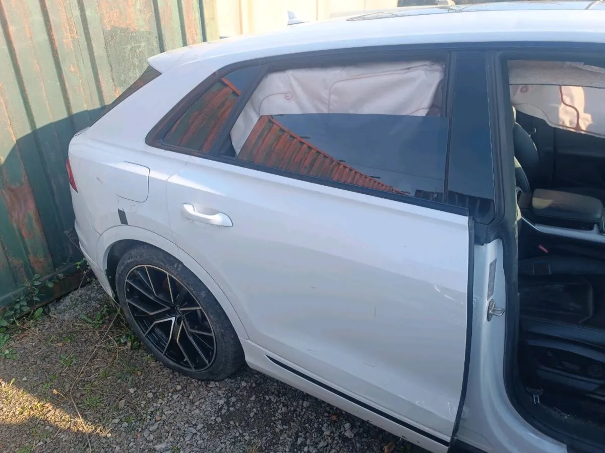 2023 Audi Q8 - Image 2