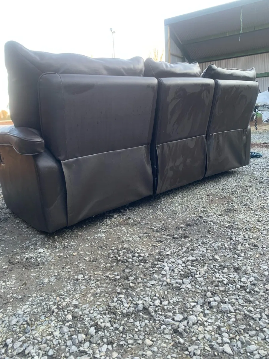 3 seater couch for sale - Image 3