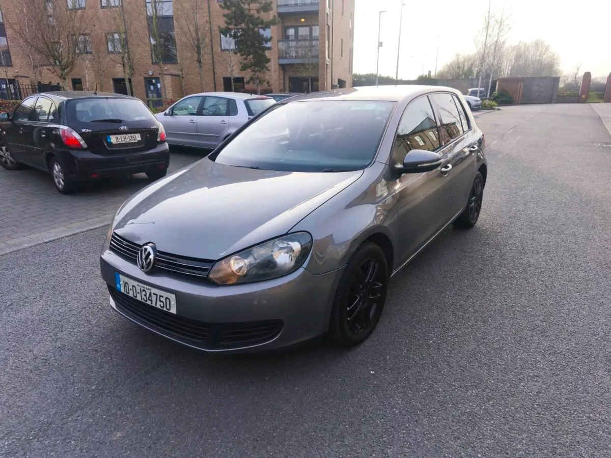 2010 Volkswagen Golf 1.6 TDI - Image 1