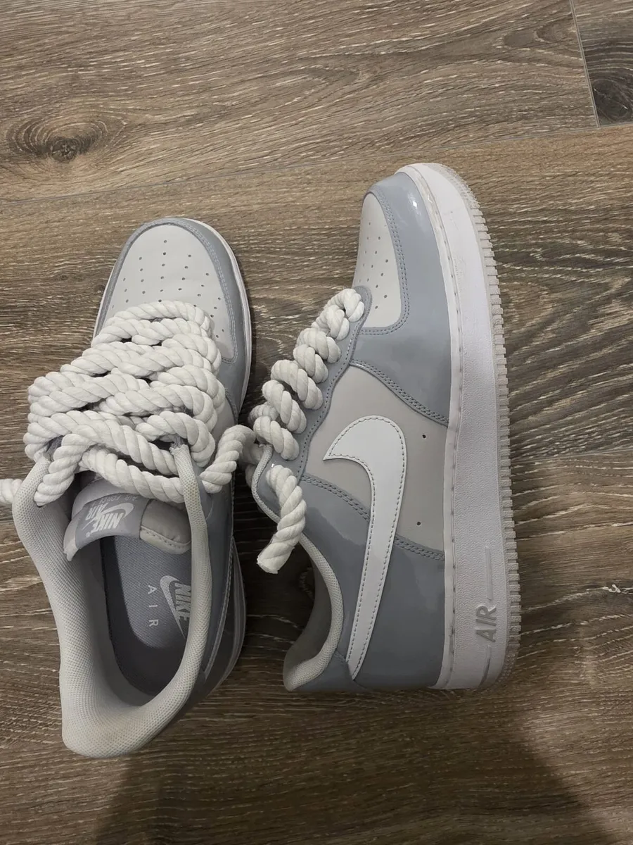 Nike shoes - Image 4