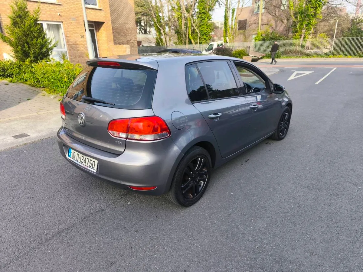 2010 Volkswagen Golf 1.6 TDI - Image 4