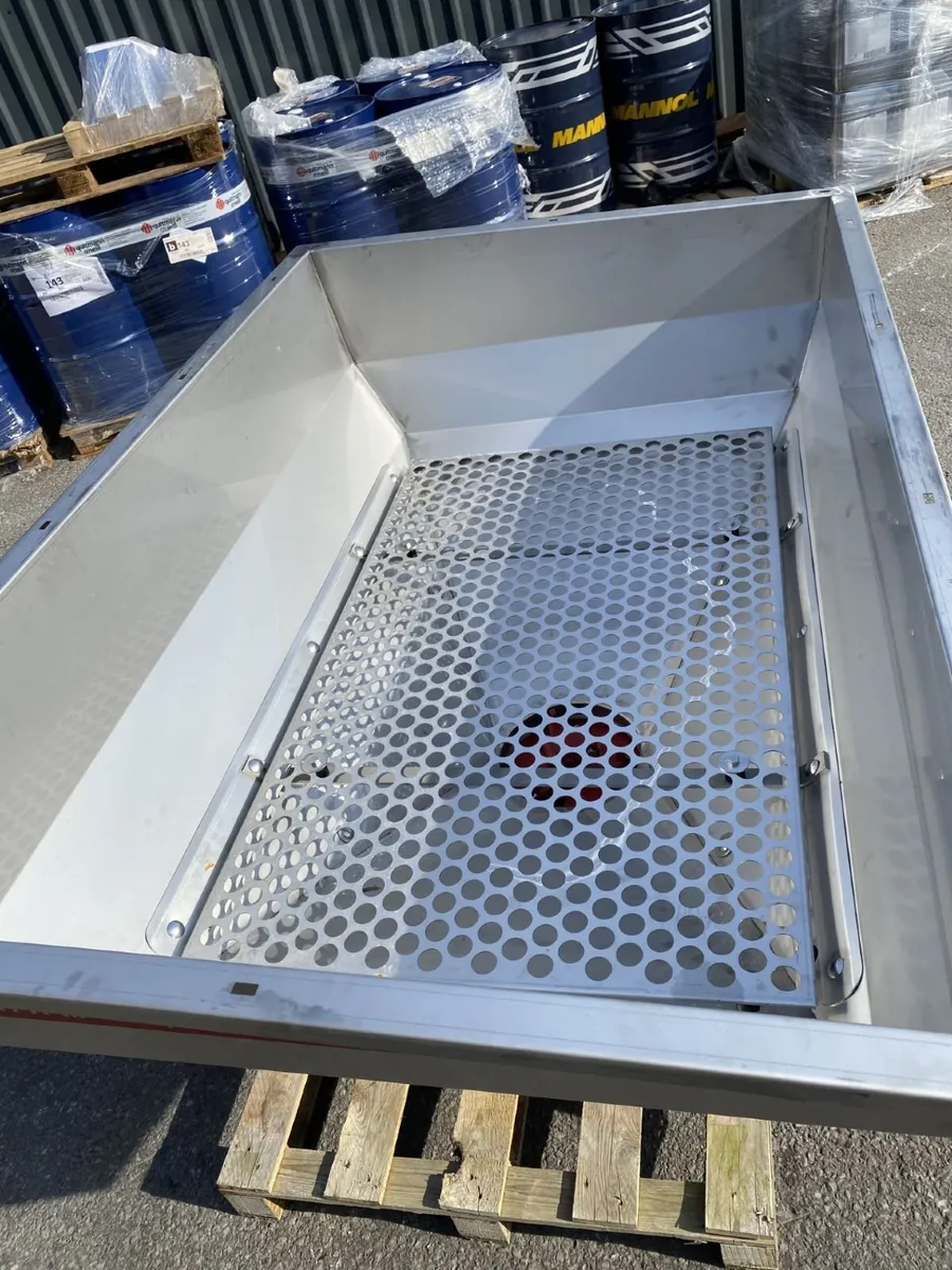 EuroSpand PXT 890 Fertiliser Spreader - Image 4