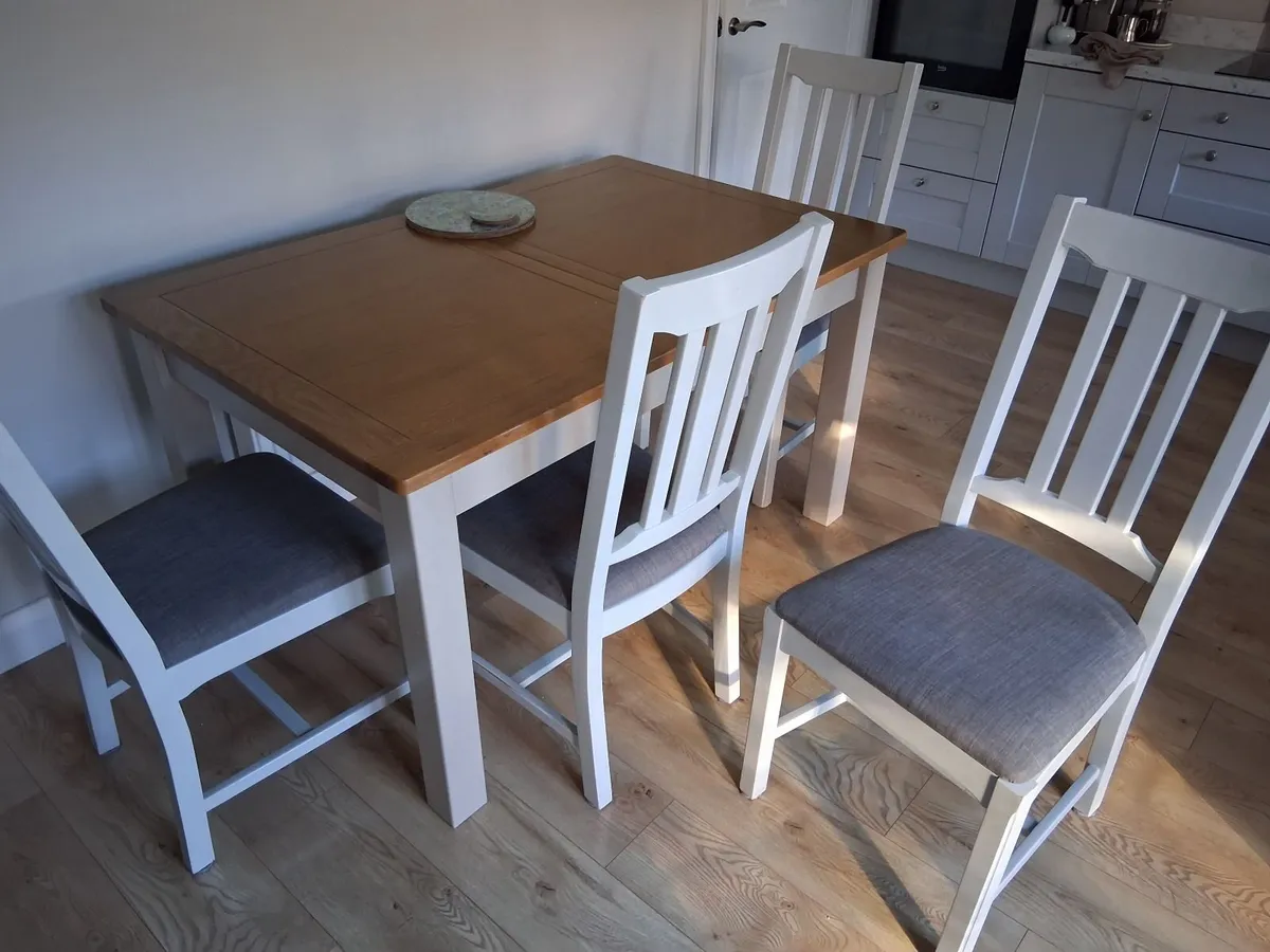 4 chairs from Ezliving - Image 3