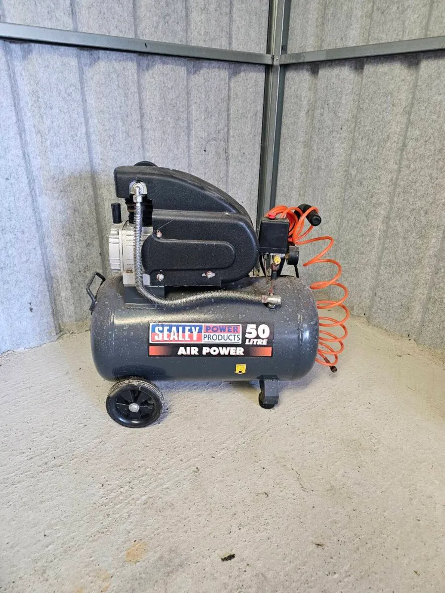 Cement mixer and air compressor - Image 4