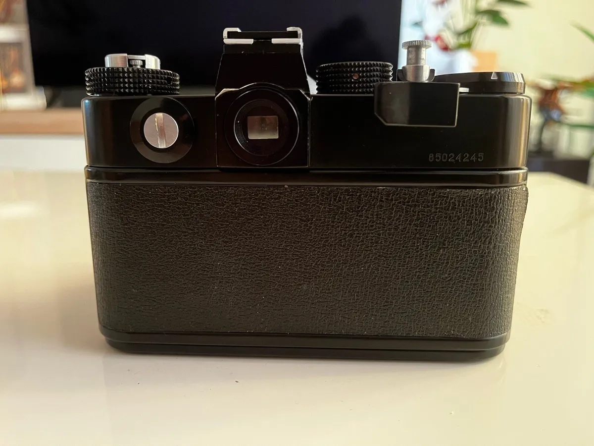 Zenit Vintage Film Camera - Image 4