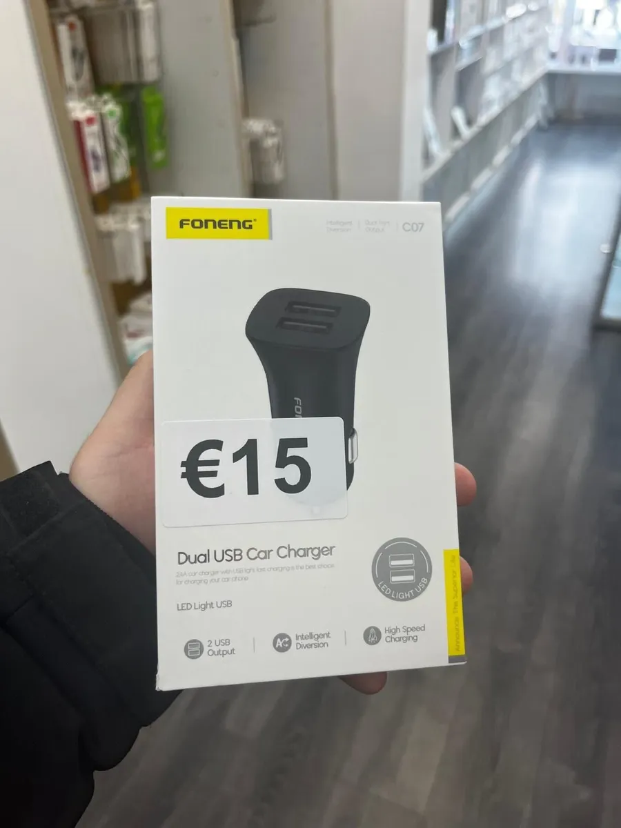 DUAL USB CAR CHARGER - Image 1