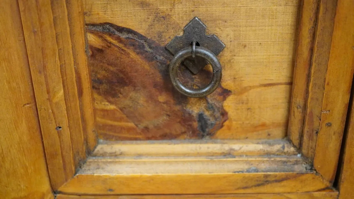 Mexican Pine Chest of Drawers - Image 3