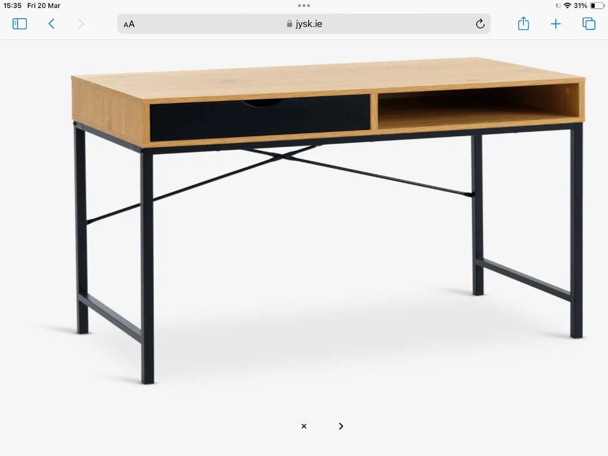 Desk in perfect condition