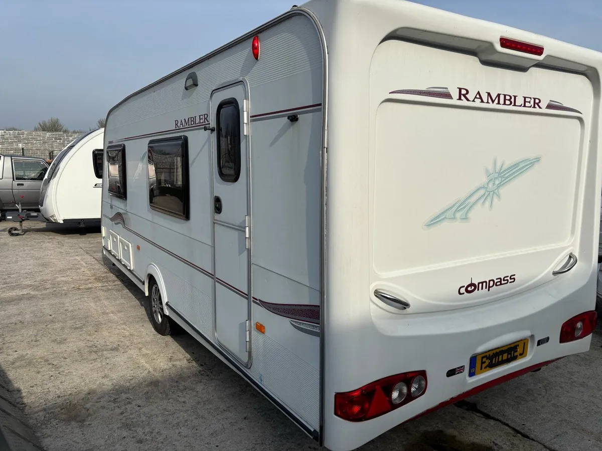 Elddis rambler 6 berth fixed bunkbeds - Image 2