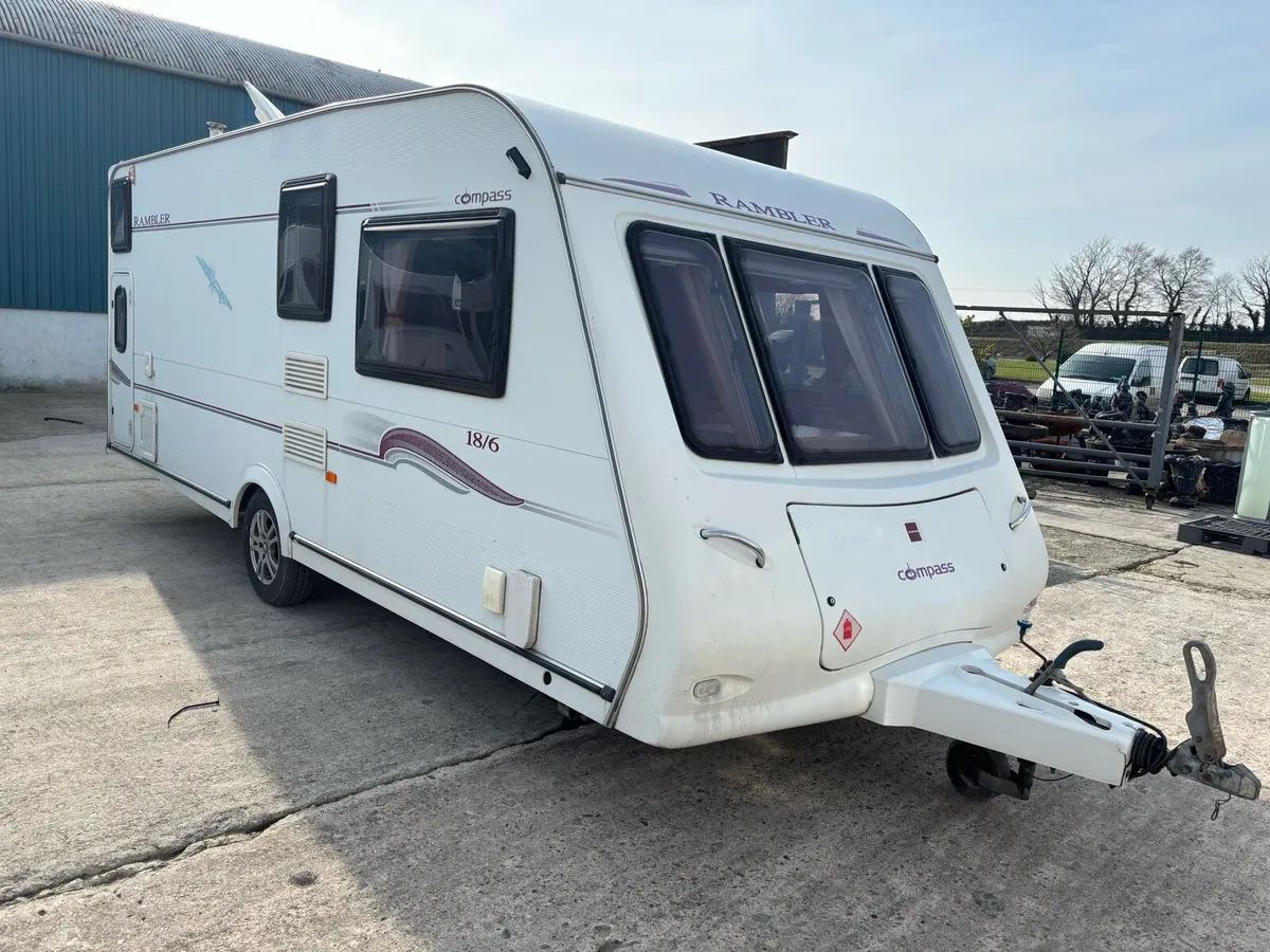 Elddis rambler 6 berth fixed bunkbeds - Image 4
