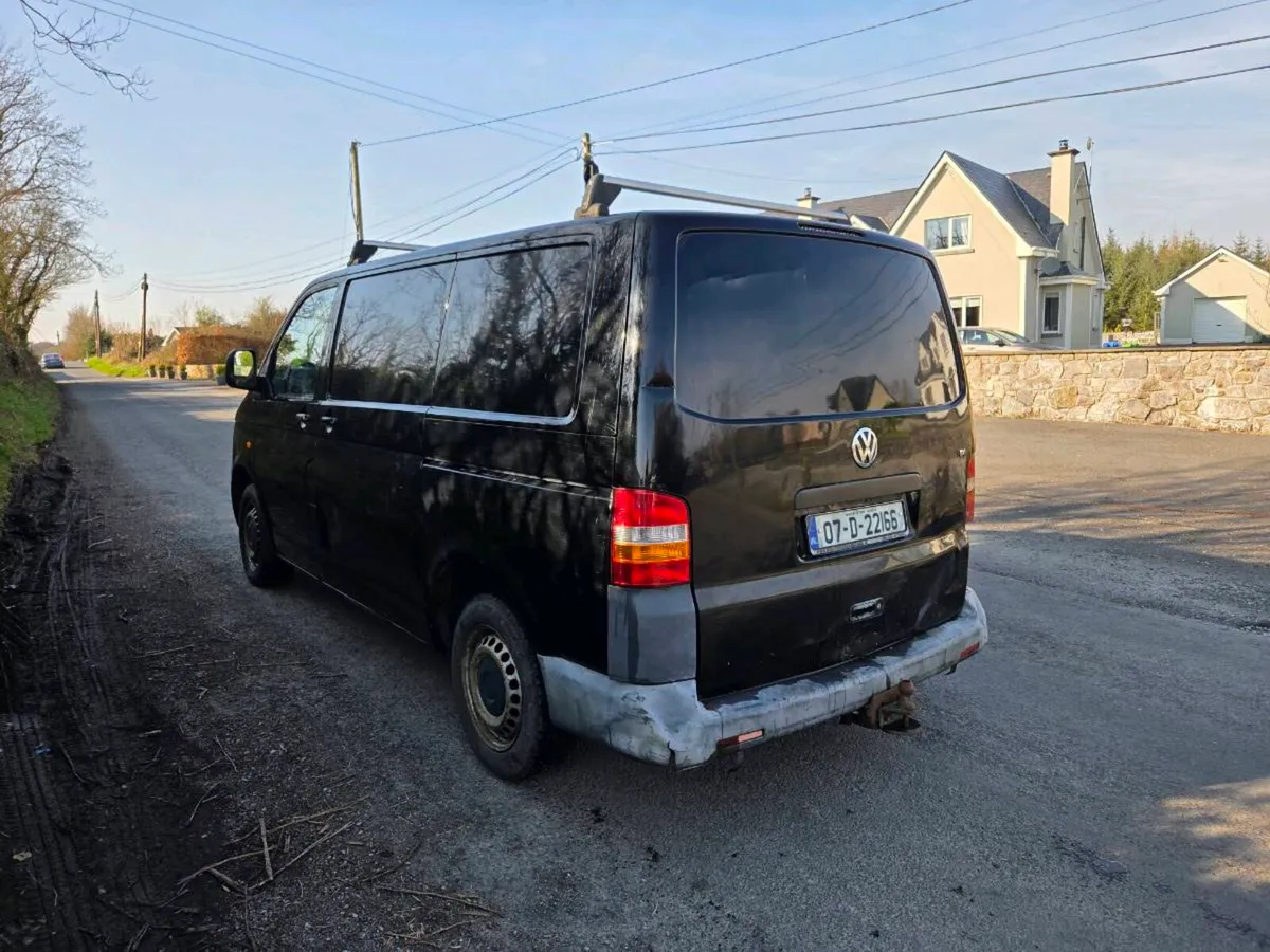 Vw Transporter 1.9 tdi SWB 2007 - Image 2