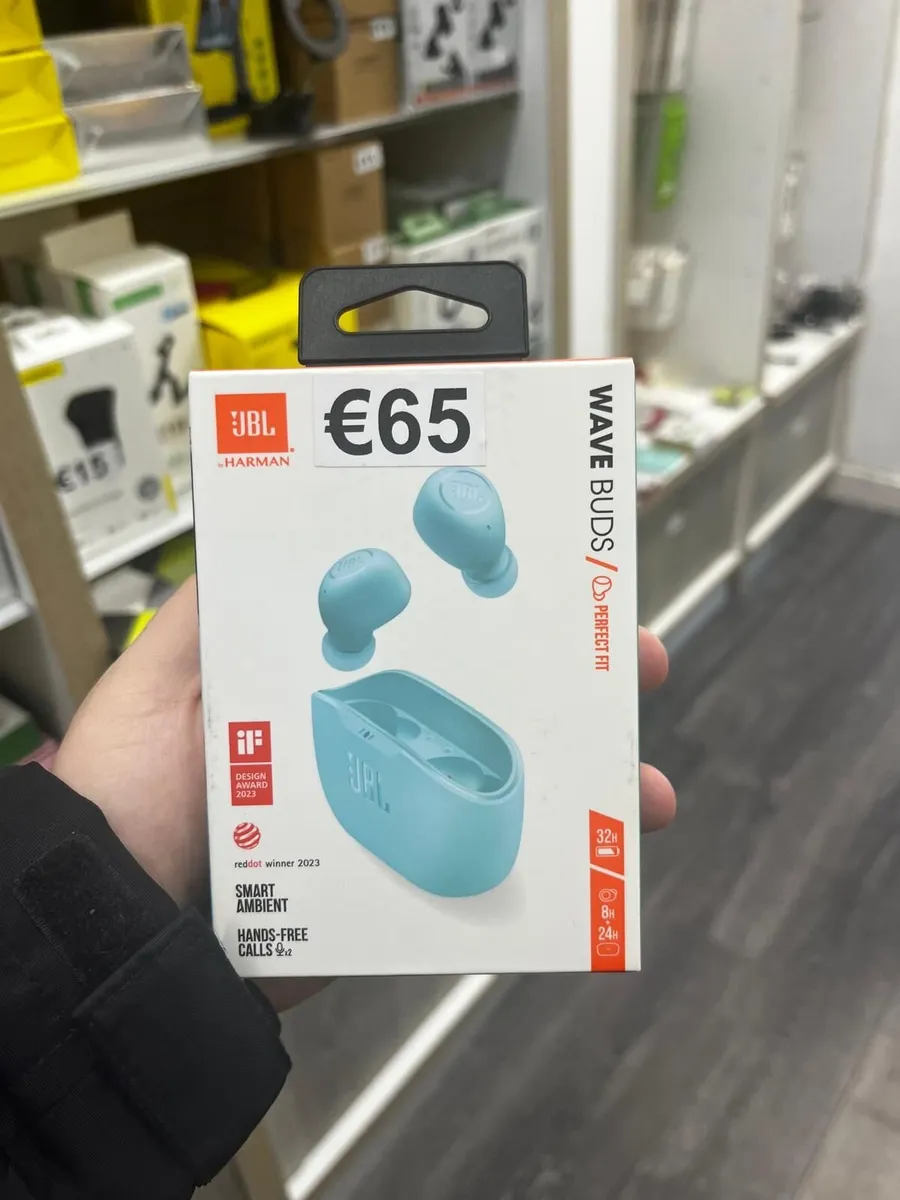 JBL WIRELESS HEADPHONES - Image 1