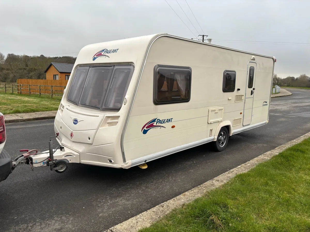 Bailey pageant series 6 4 berth - Image 1