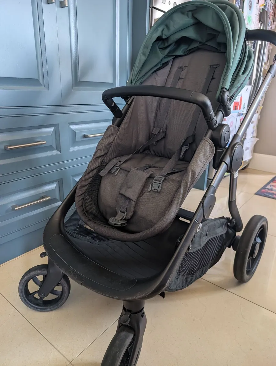 iCandy Orange Buggy/ Pram system & kiddy car seat - Image 2