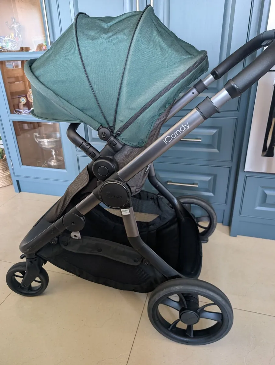 iCandy Orange Buggy/ Pram system & kiddy car seat - Image 4