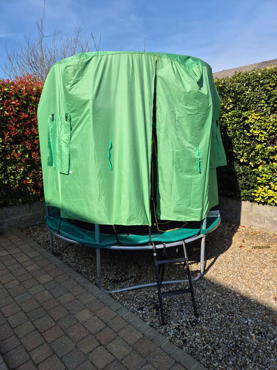 Trampoline - Image 2