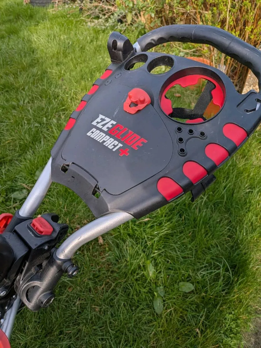 Golf trolley - Image 1