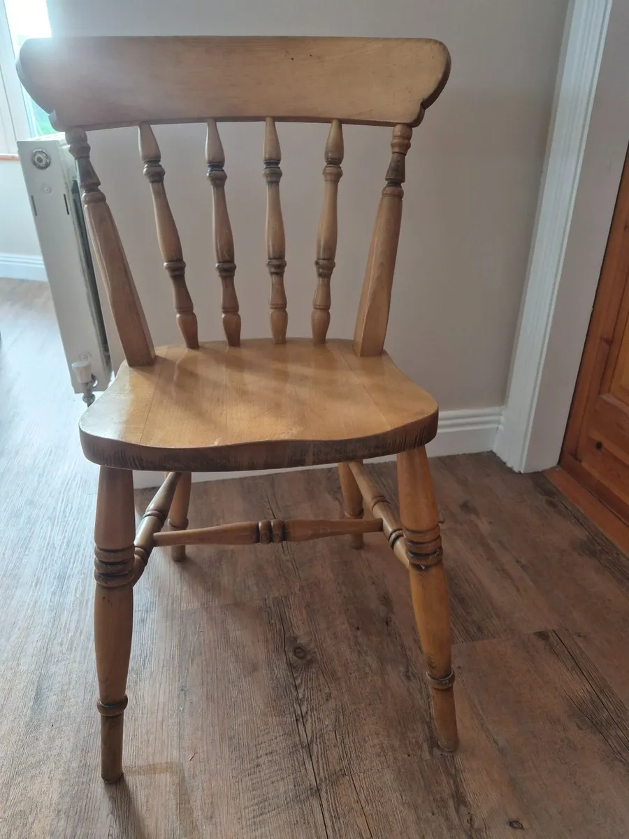 Six solid wood dining chairs - Image 3