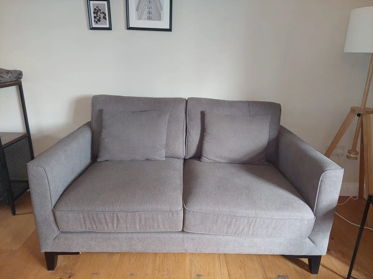 Grey L-Shaped Sofa + Matching 2-Seater – Excellent - Image 4
