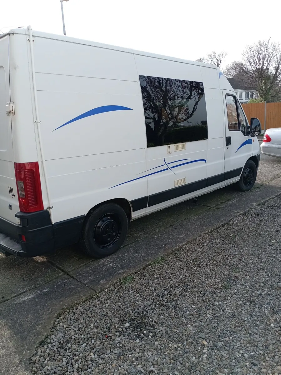 Camper van - Image 3