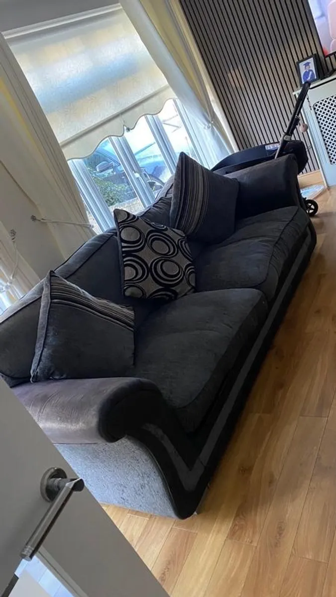 suite furniture - Image 2