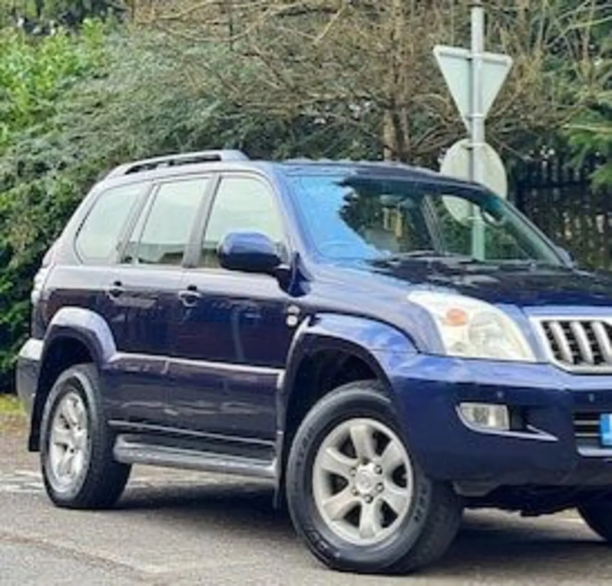 Toyota Landcruiser breaking - Image 1