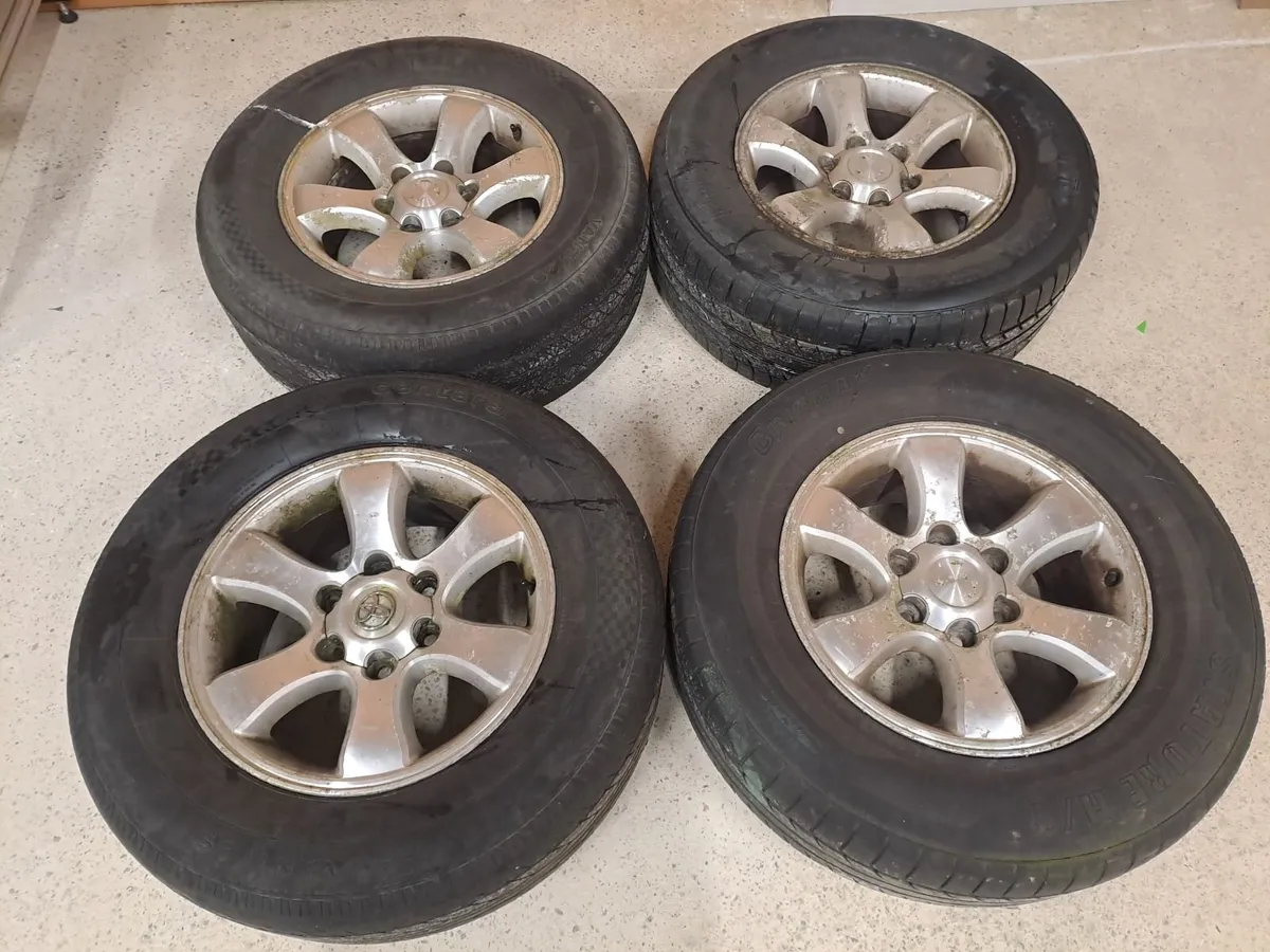 Toyota Landcruiser breaking - Image 2