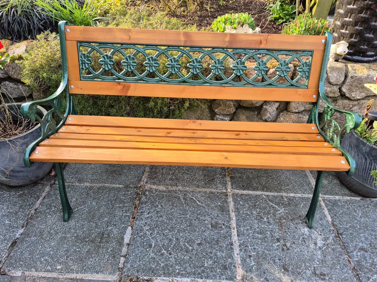 Cast iron Garden bench - Image 2