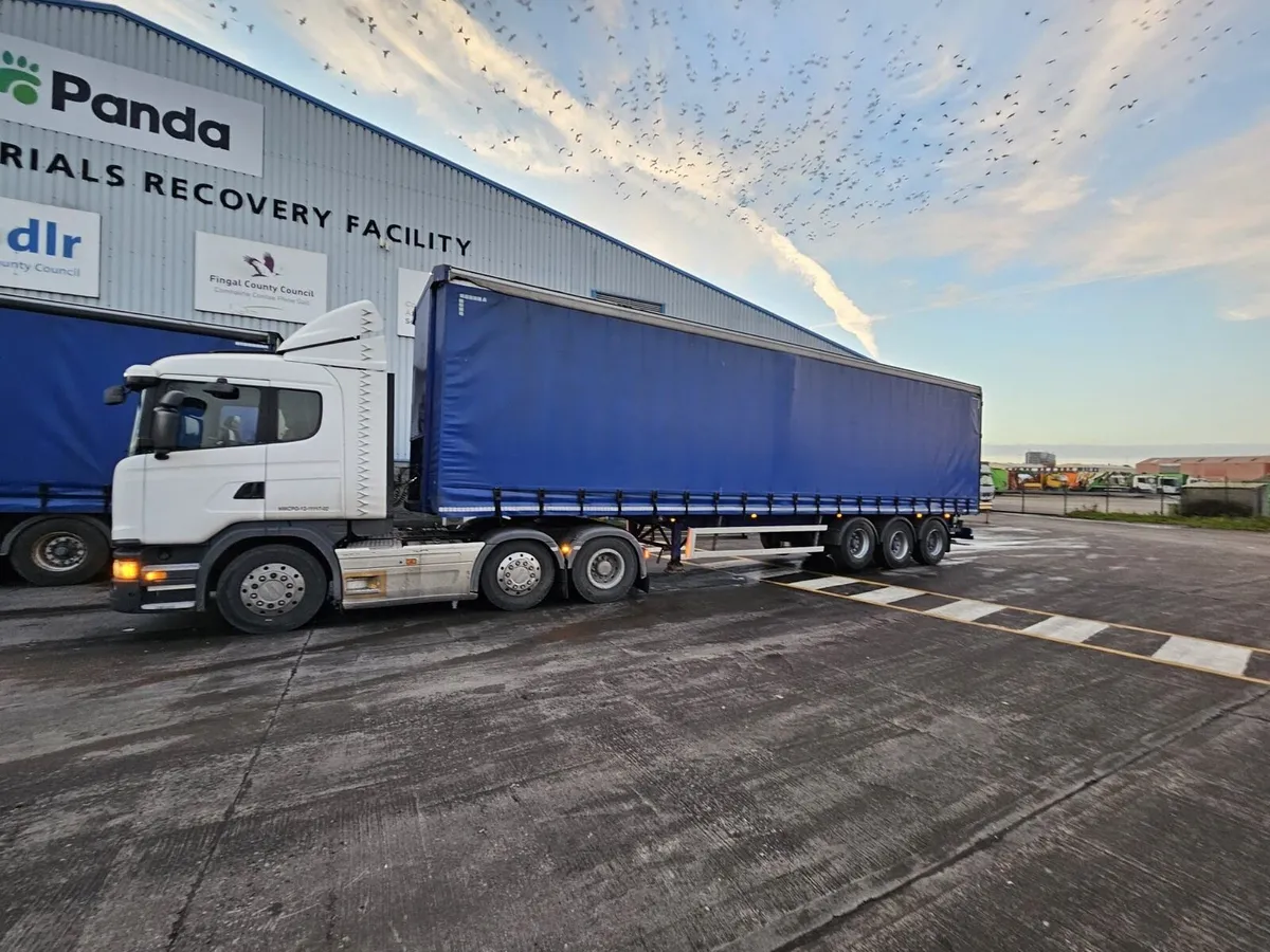 Sdc trailer - Image 4