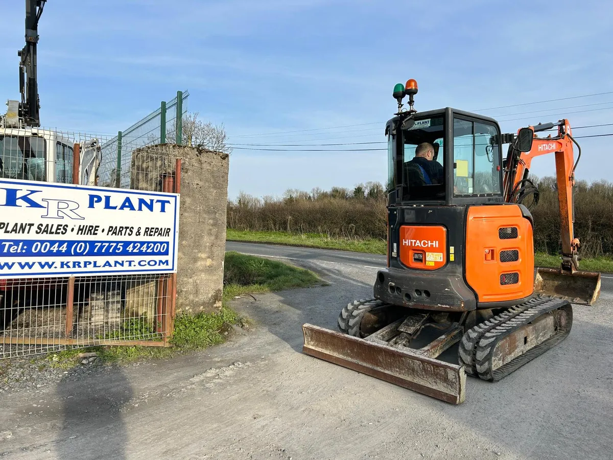 Year 2013 Hitachi 38U-5 - Image 3