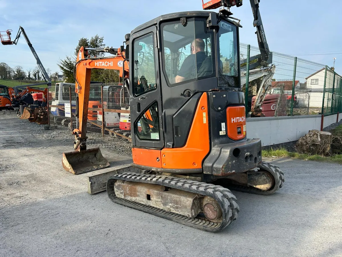 Year 2013 Hitachi 38U-5 - Image 2