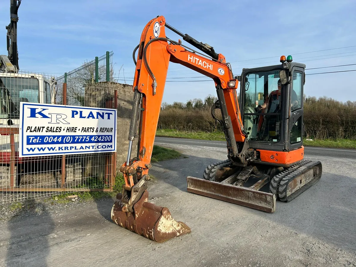 Year 2013 Hitachi 38U-5 - Image 1