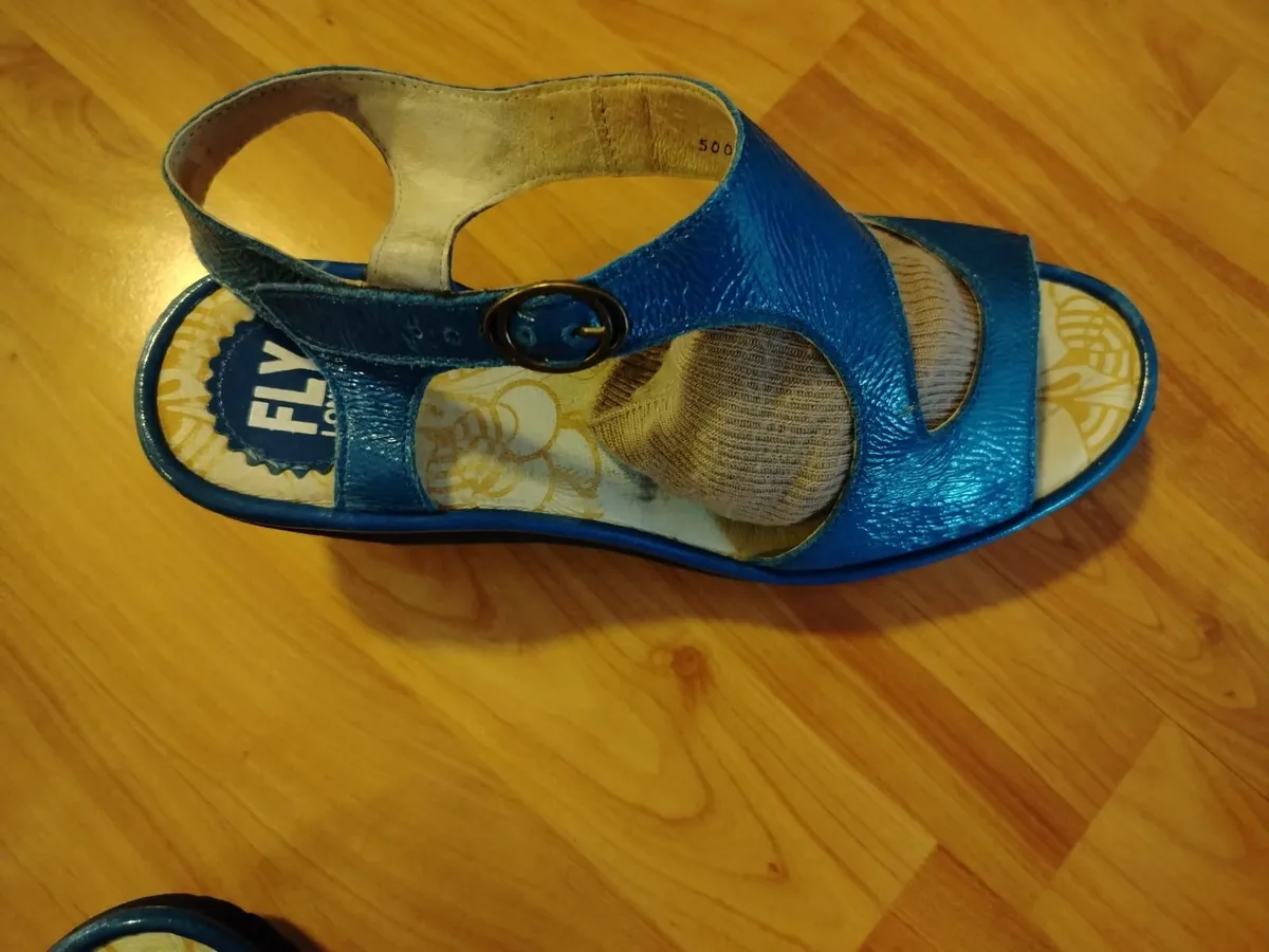 2 pairs Women's shoes,Fly London and EccoUk6 eu39 - Image 1