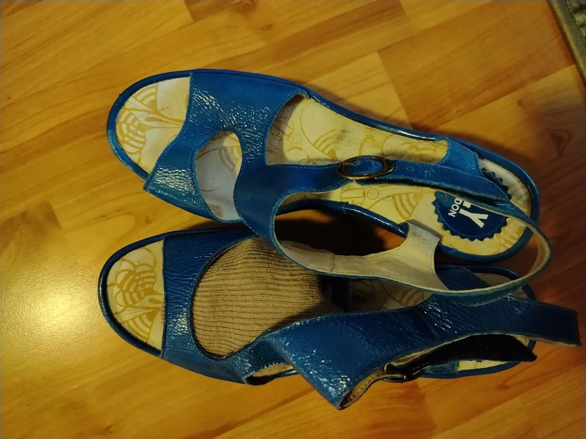 2 pairs Women's shoes,Fly London and EccoUk6 eu39 - Image 2