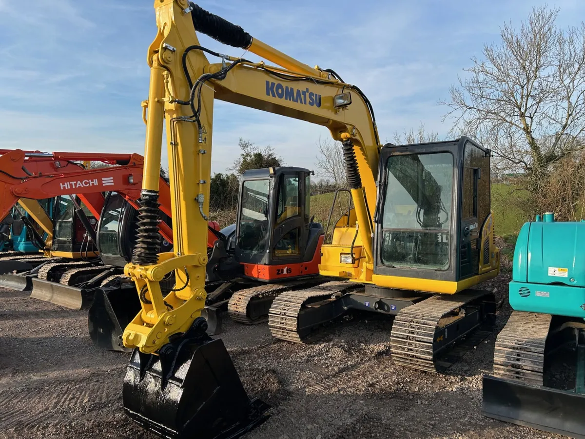 4 - 7 Tonne Diggers - - - Priced To Sell - Image 3