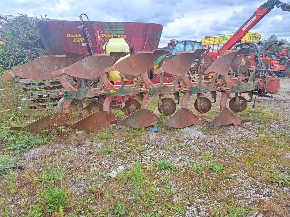 Kverneland ES 80 5 Furrow plough - Image 4