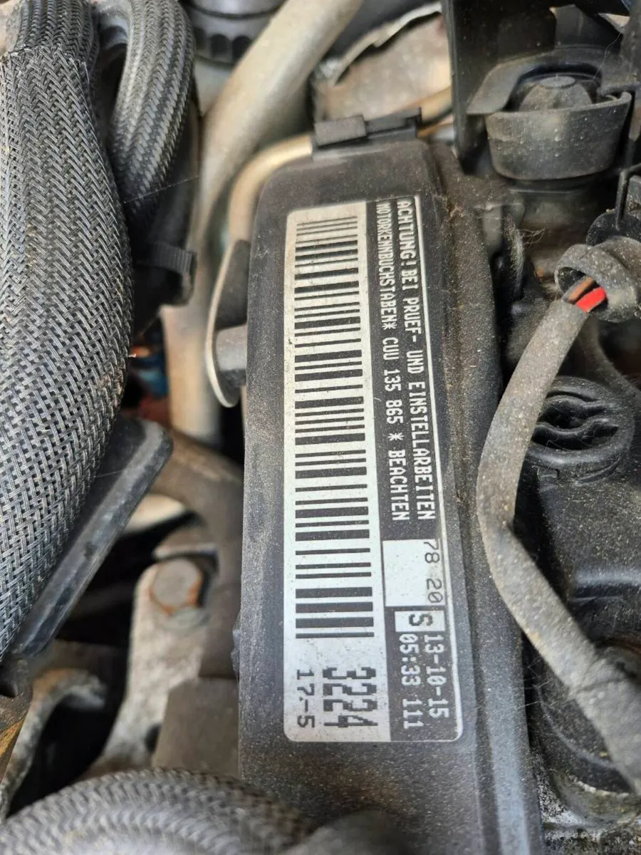 Volkswagen 2.0 complete engine and automatic gearb - Image 3